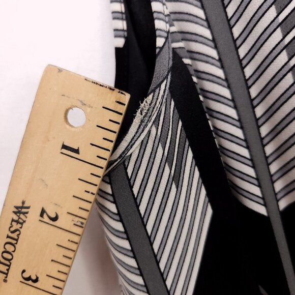 Tory Burch 100% Silk Dress Sleeveless A-Line Ruffle Top Size 2 Chevron Gray - Picture 5 of 13